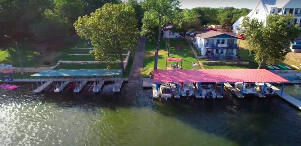 Valentine Lakeside Kingsland Exterior photo