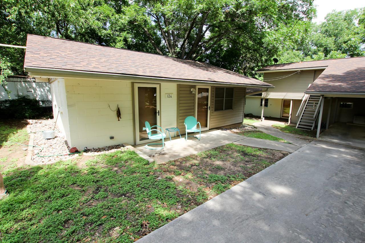 Valentine Lakeside Kingsland Exterior photo